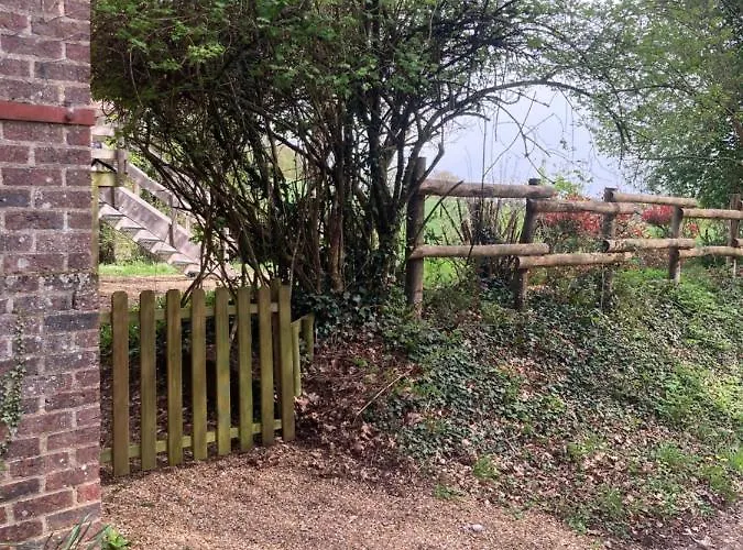 Le Nid De Berce Vakantiehuis