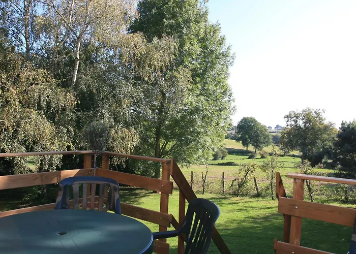 Le Nid De Berce Vakantiehuis